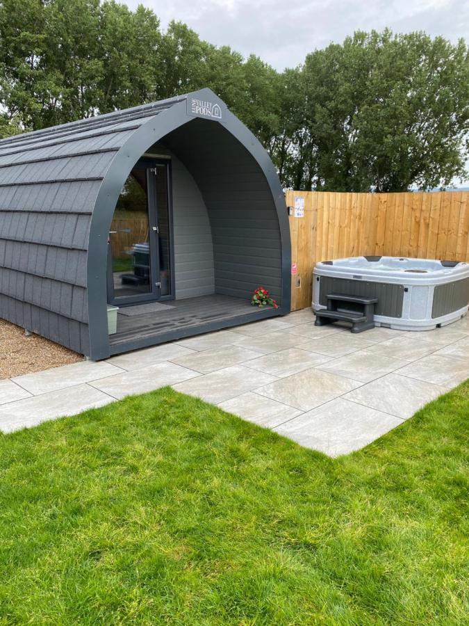 Mowbray Cottages & Glamping South Kilvington المظهر الخارجي الصورة